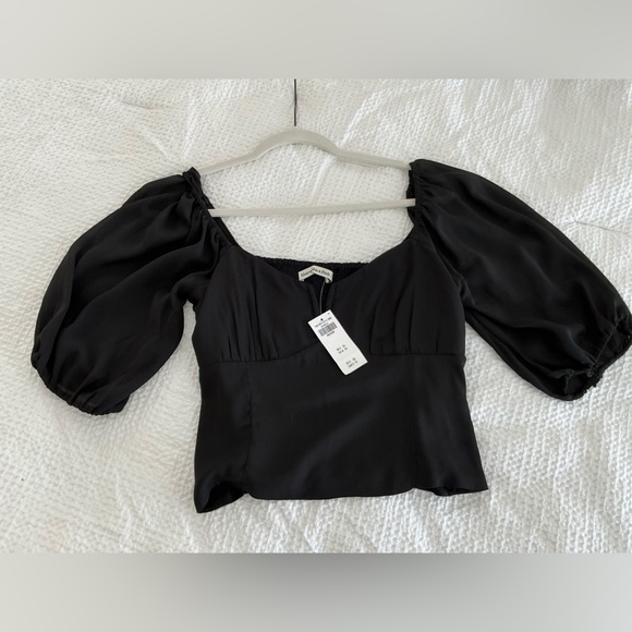 NWT Abercrombie & Fitch Black Blouse - Picture 7 of 7